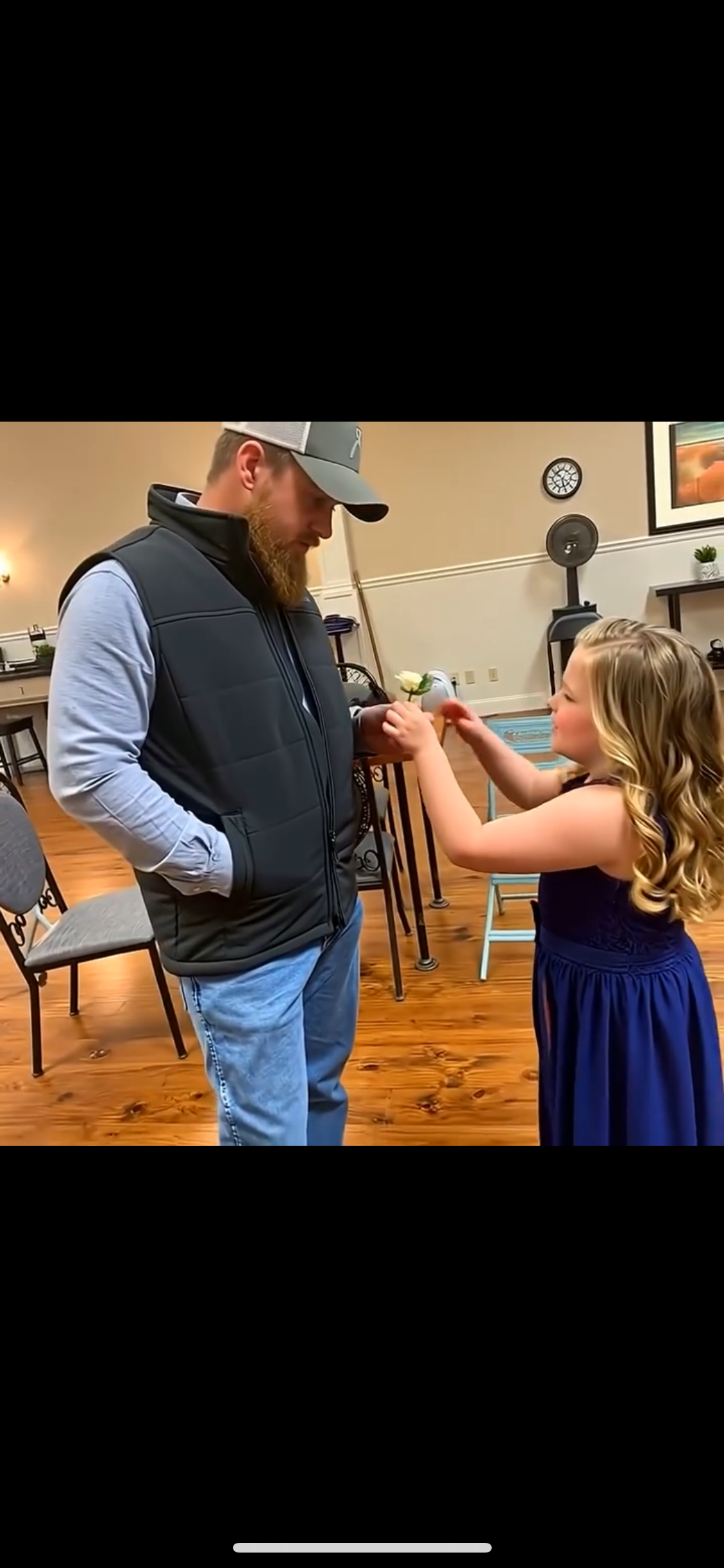 He Arrived Late to the Father-Daughter Dance — What He Said Left Me Speechless